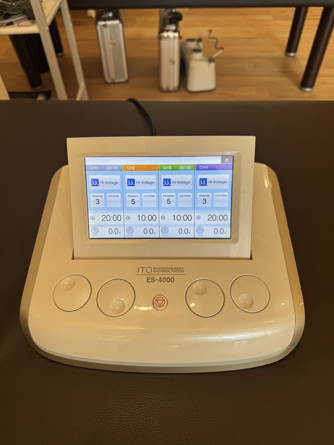ハイボルテージ治療器 ITO ES-4000